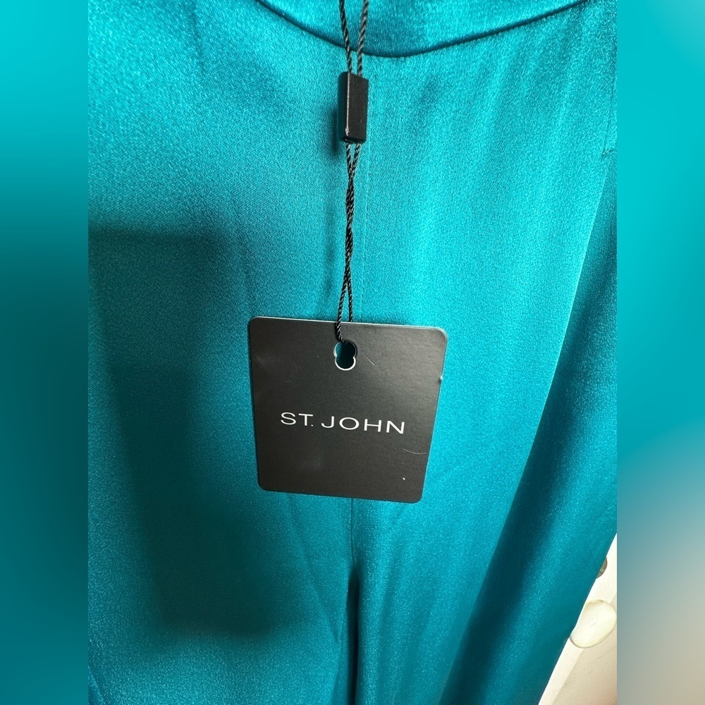 St. John Turquoise Embellished Ensemble 3 piece,pants size 10 blouse size large - Picture 13 of 17